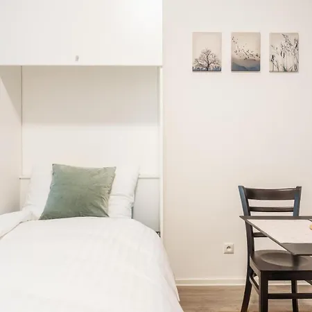 Self Check-In Apartments By Amber Bratislava Exterior photo