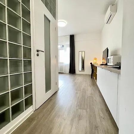 Self Check-In Apartments By Amber Bratislava Exterior photo